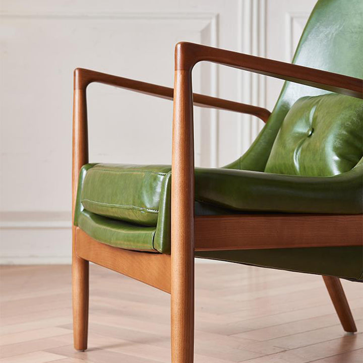 Zeitgenössischer nordischer Leder-, Stoff- &amp; Holz-Akzentstuhl mit geschwungener Form für Schlafzimmer &amp; Wohnzimmer 