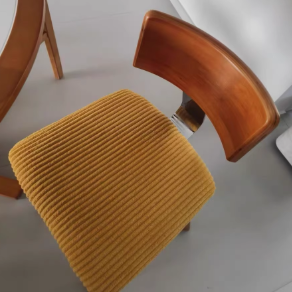 Silla de comedor cuadrada curva de madera y tela nórdica contemporánea para comedor y sala de estar 