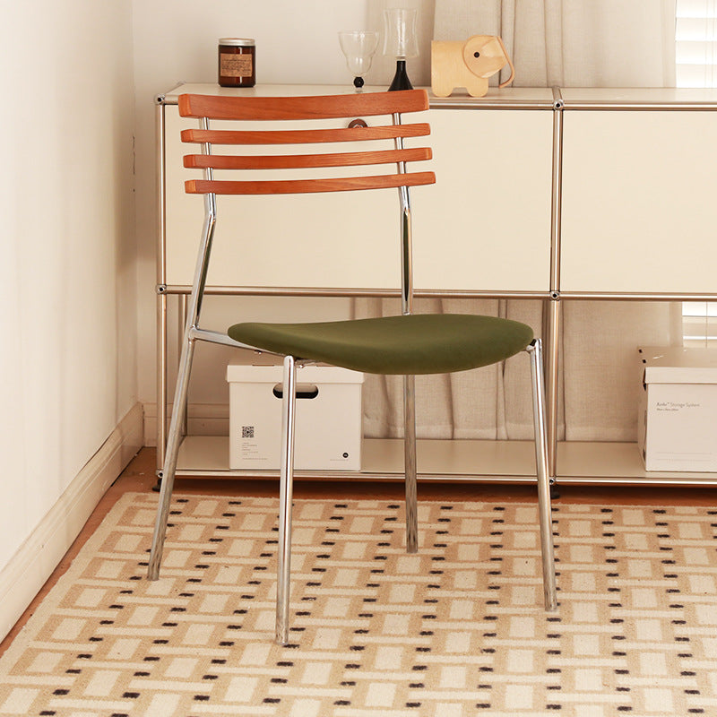 Silla de comedor curva de tela e hierro minimalista moderna para comedor y sala de estar 