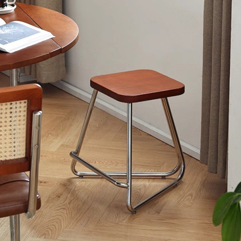 Taburete bajo rectangular contemporáneo de madera nórdica y acero inoxidable con base triangular para dormitorio, sala de estar, comedor 