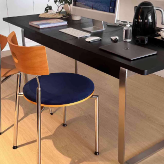Chaise de salle à manger ronde incurvée en velours vintage traditionnel, bois et acier inoxydable pour chambre, salon et cuisine 