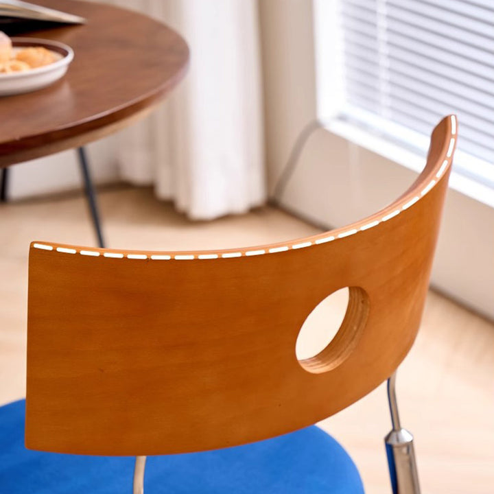 Chaise de salle à manger ronde incurvée en velours vintage traditionnel, bois et acier inoxydable pour chambre, salon et cuisine 