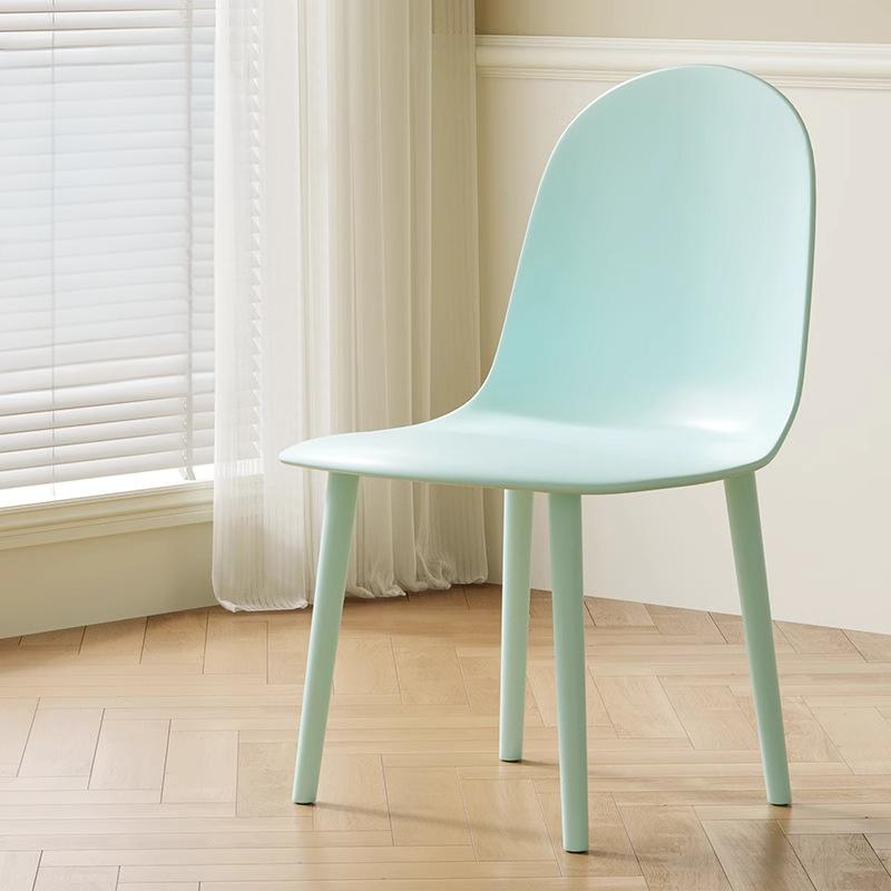 Chaise de salle à manger moderne minimaliste en velours, cuir Napa et plastique avec design ergonomique pour chambre, salon et cuisine 