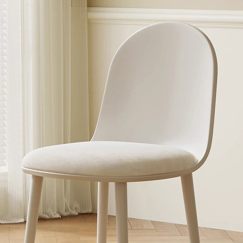 Chaise de salle à manger moderne minimaliste en velours, cuir Napa et plastique avec design ergonomique pour chambre, salon et cuisine 