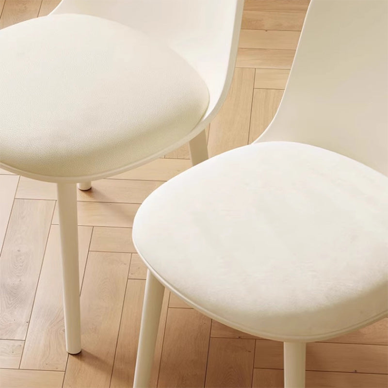 Chaise de salle à manger moderne minimaliste en velours, cuir Napa et plastique avec design ergonomique pour chambre, salon et cuisine 