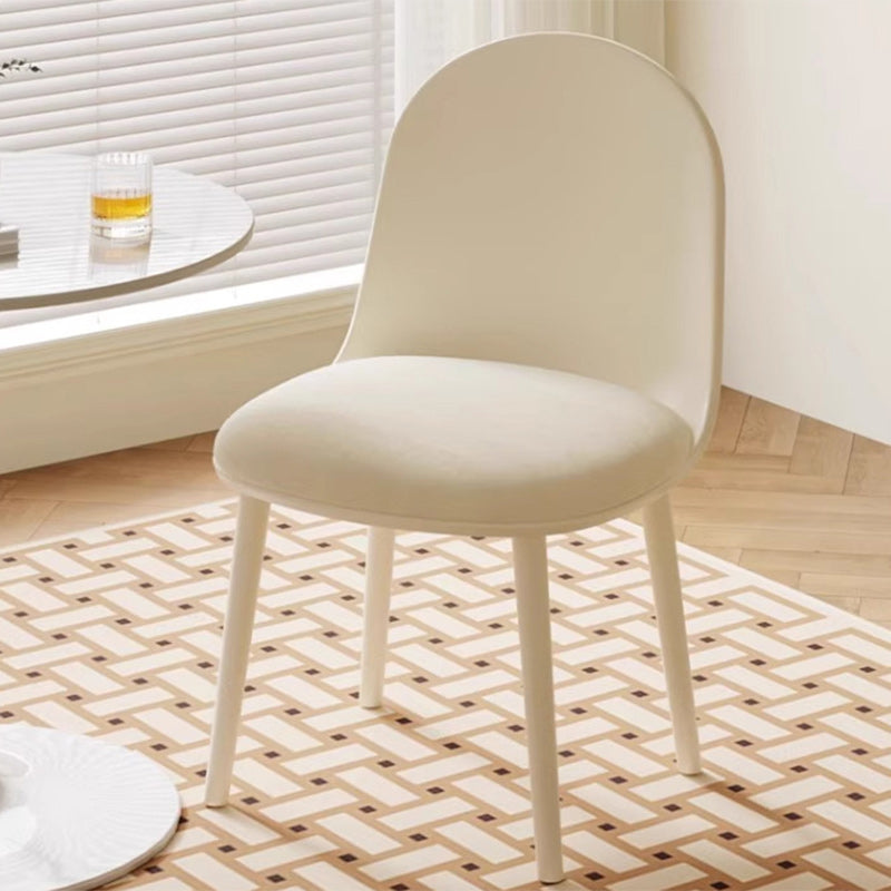 Chaise de salle à manger moderne minimaliste en velours, cuir Napa et plastique avec design ergonomique pour chambre, salon et cuisine 