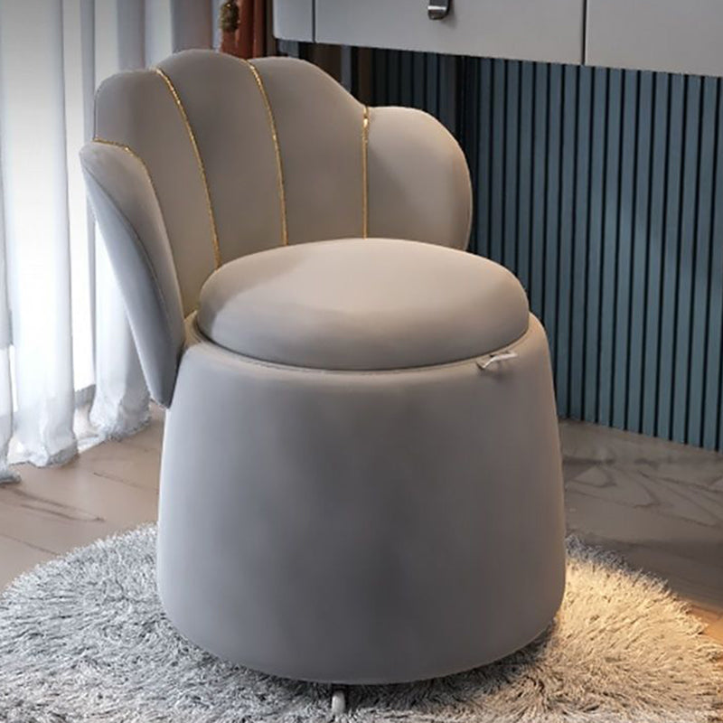 Tabouret de coiffeuse rond en velours nordique contemporain et en bois en forme de pétale avec 1 rangement pour chambre et salon 