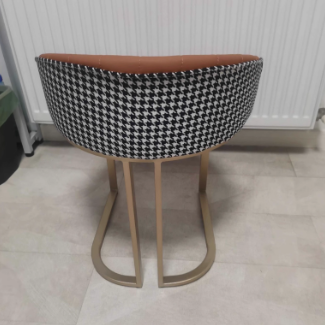 Contemporary Nordic PU Leather &amp; Iron Curved Round Vanity Stool For Bedroom And Living Room