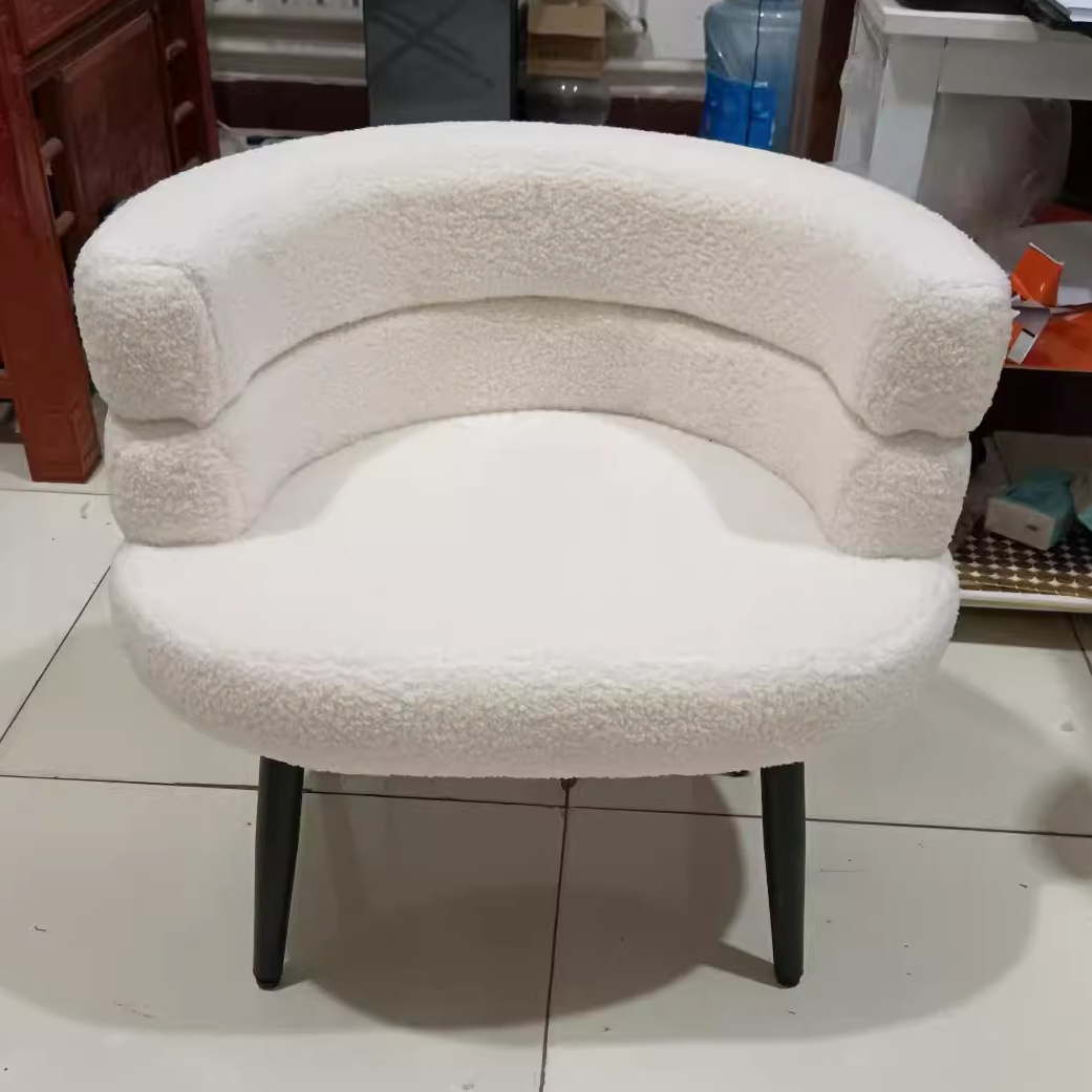 Contemporary Nordic Sherpa Fabric &amp; Carbon Steel Curved Round Accent Chair For Bedroom &amp; Living Room