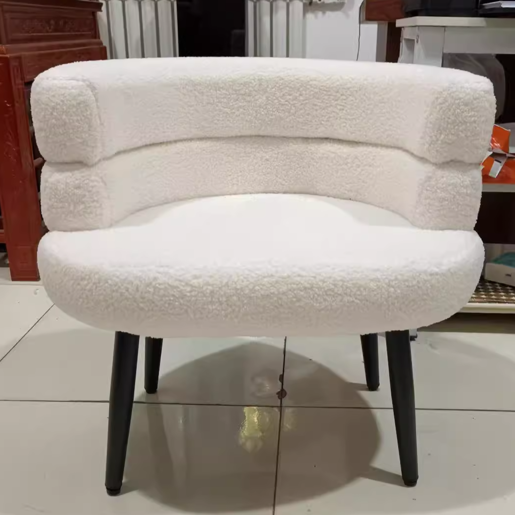 Contemporary Nordic Sherpa Fabric &amp; Carbon Steel Curved Round Accent Chair For Bedroom &amp; Living Room