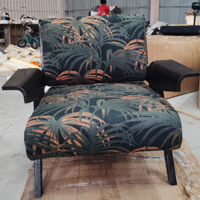 Chaise d'appoint carrée contemporaine en velours nordique et bois avec pieds réglables pour chambre et salon 