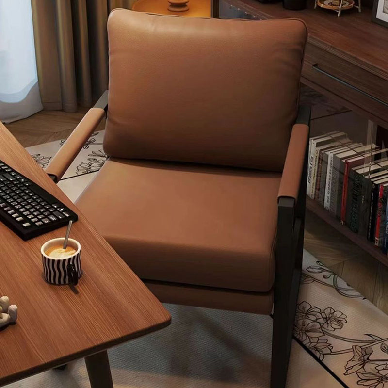Silla de acento cuadrada contemporánea de cuero nórdico e hierro para dormitorio y sala de estar 