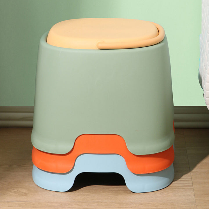 Tabouret bas portable empilable en plastique PP à forme carrée arrondie, style nordique contemporain, sans dossier ni accoudoirs, pour salon 