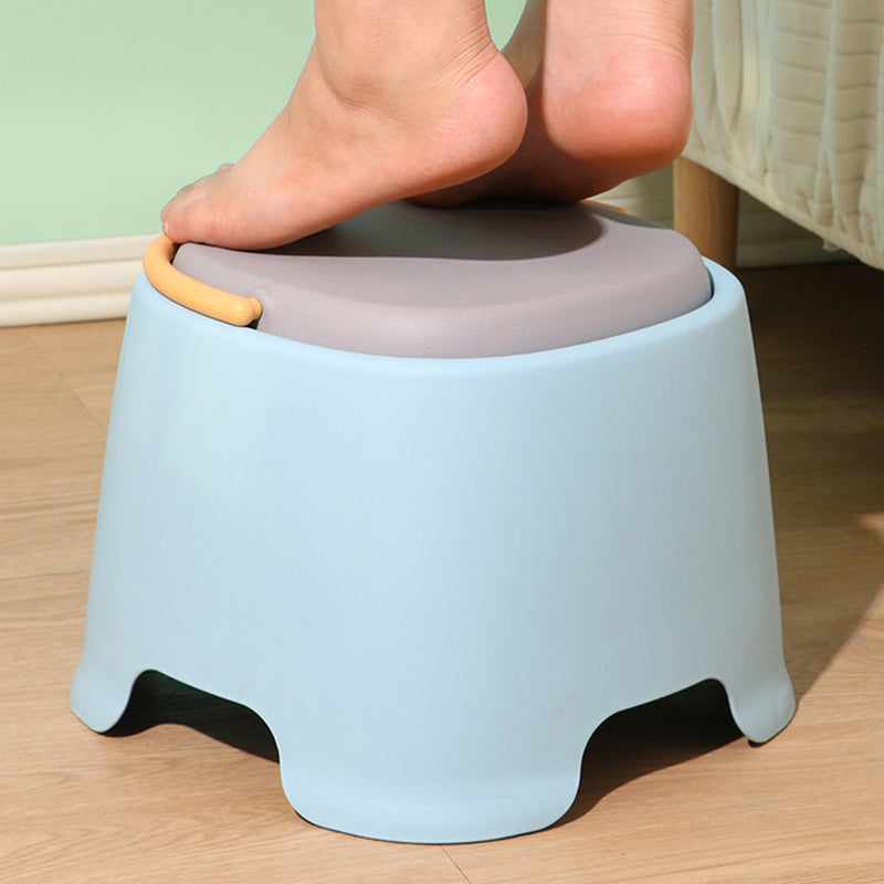Tabouret bas portable empilable en plastique PP à forme carrée arrondie, style nordique contemporain, sans dossier ni accoudoirs, pour salon 