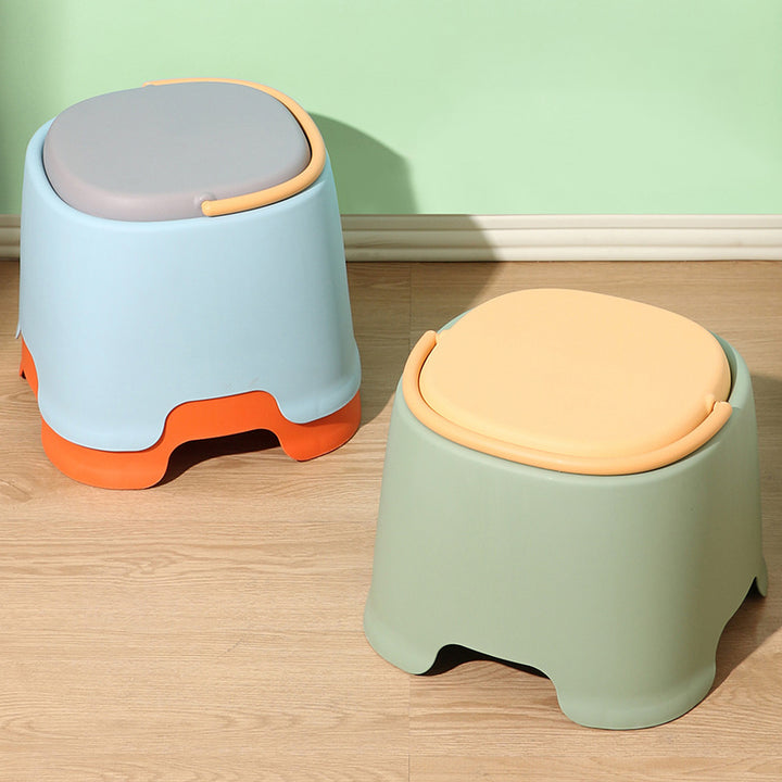 Tabouret bas portable empilable en plastique PP à forme carrée arrondie, style nordique contemporain, sans dossier ni accoudoirs, pour salon 