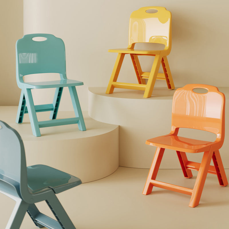 Chaise pliante pour enfants en plastique PP, moderne, minimaliste, rectangulaire incurvée, sans dossier ni accoudoirs, pour salon et bureau 
