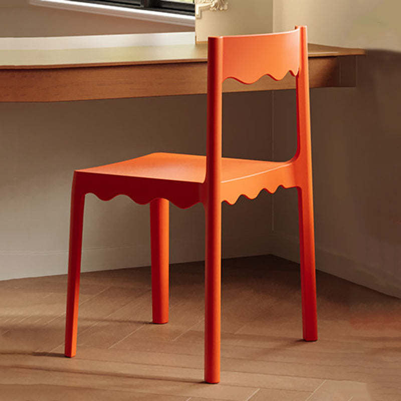 Chaise de salle à manger empilable carrée en plastique PP, style nordique contemporain, sans accoudoirs, avec dossier, pour salle à manger 