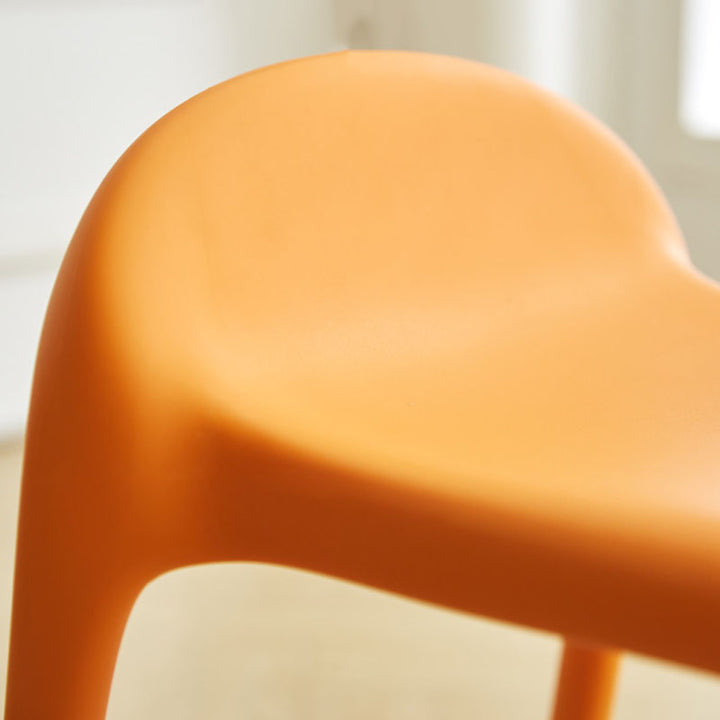 Chaise de salle à manger empilable en plastique PP incurvé, minimaliste moderne, sans dossier ni accoudoirs, pour salle à manger 