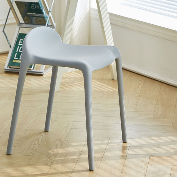 Chaise de salle à manger empilable en plastique PP incurvé, minimaliste moderne, sans dossier ni accoudoirs, pour salle à manger 