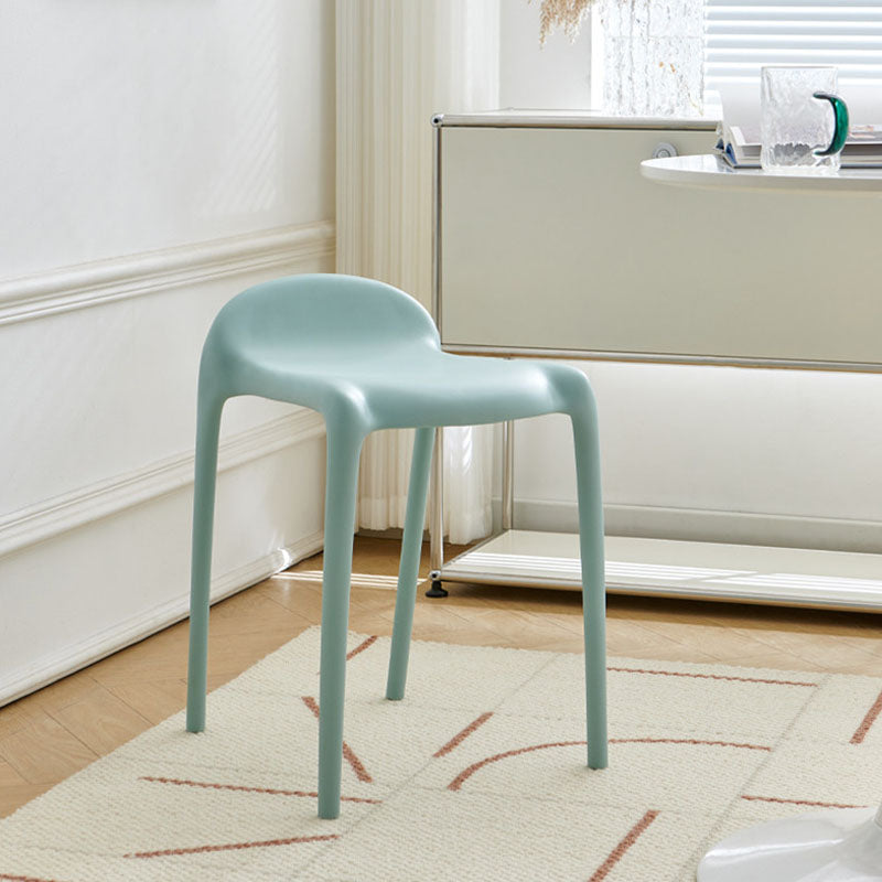Chaise de salle à manger empilable en plastique PP incurvé, minimaliste moderne, sans dossier ni accoudoirs, pour salle à manger 