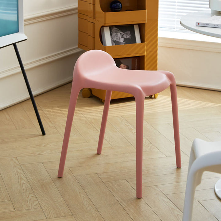 Chaise de salle à manger empilable en plastique PP incurvé, minimaliste moderne, sans dossier ni accoudoirs, pour salle à manger 
