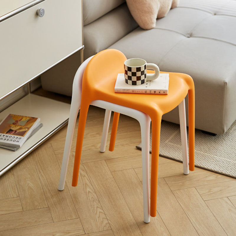 Chaise de salle à manger empilable en plastique PP incurvé, minimaliste moderne, sans dossier ni accoudoirs, pour salle à manger 