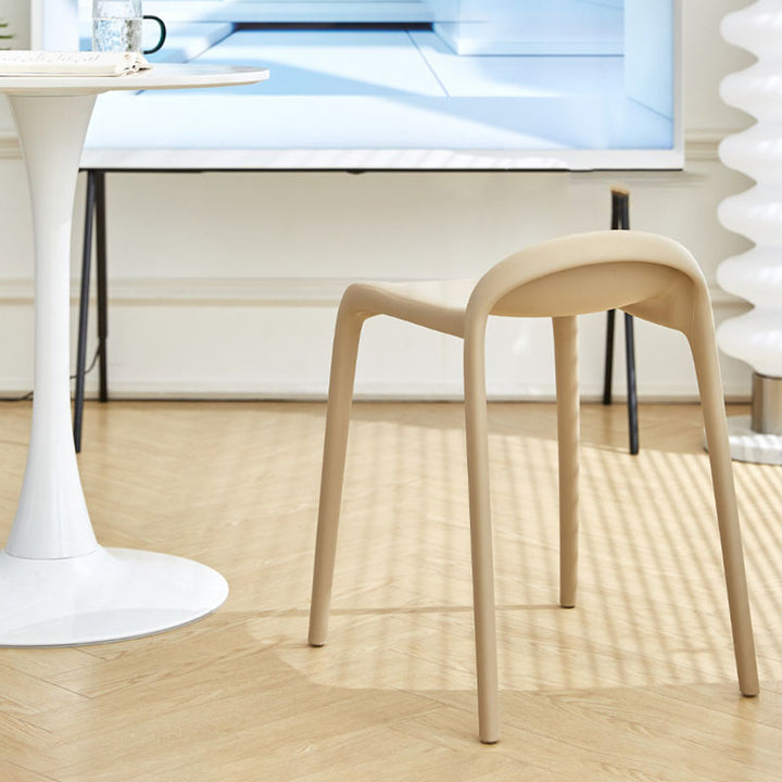 Chaise de salle à manger empilable en plastique PP incurvé, minimaliste moderne, sans dossier ni accoudoirs, pour salle à manger 