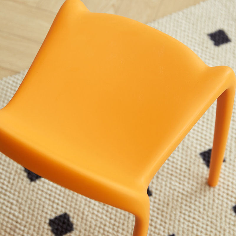 Chaise de salle à manger empilable en plastique PP incurvé, minimaliste moderne, sans dossier ni accoudoirs, pour salle à manger 