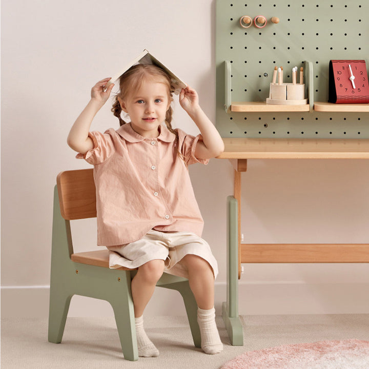 Tabouret bas contemporain nordique trapézoïdal durable en bois de hêtre pour enfants, sans dossier ni accoudoirs, pour salon 