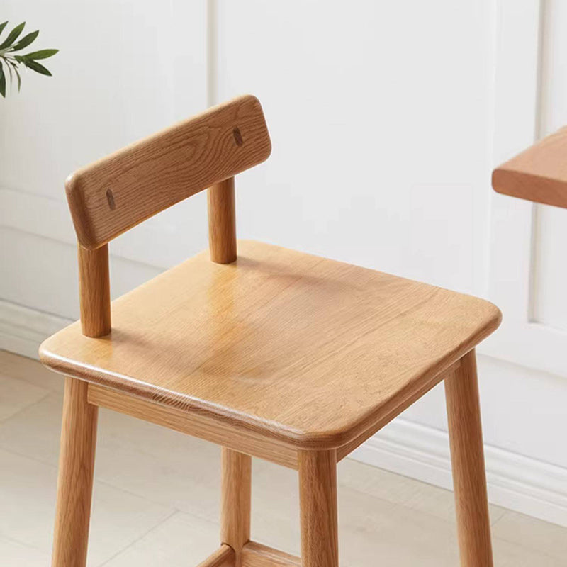 Traditioneller japanischer Barhocker aus Eichenholz mit trapezförmiger Rückenlehne und Fußstütze für Wohnzimmer und Esszimmer 
