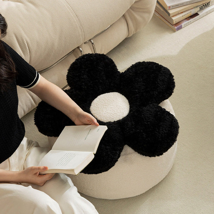 Contemporary Nordic de felpa suave Teddy con bolitas de EPP, diseño de pétalos, desenfundable y lavable, taburete bajo sin respaldo ni reposabrazos para sala de estar 