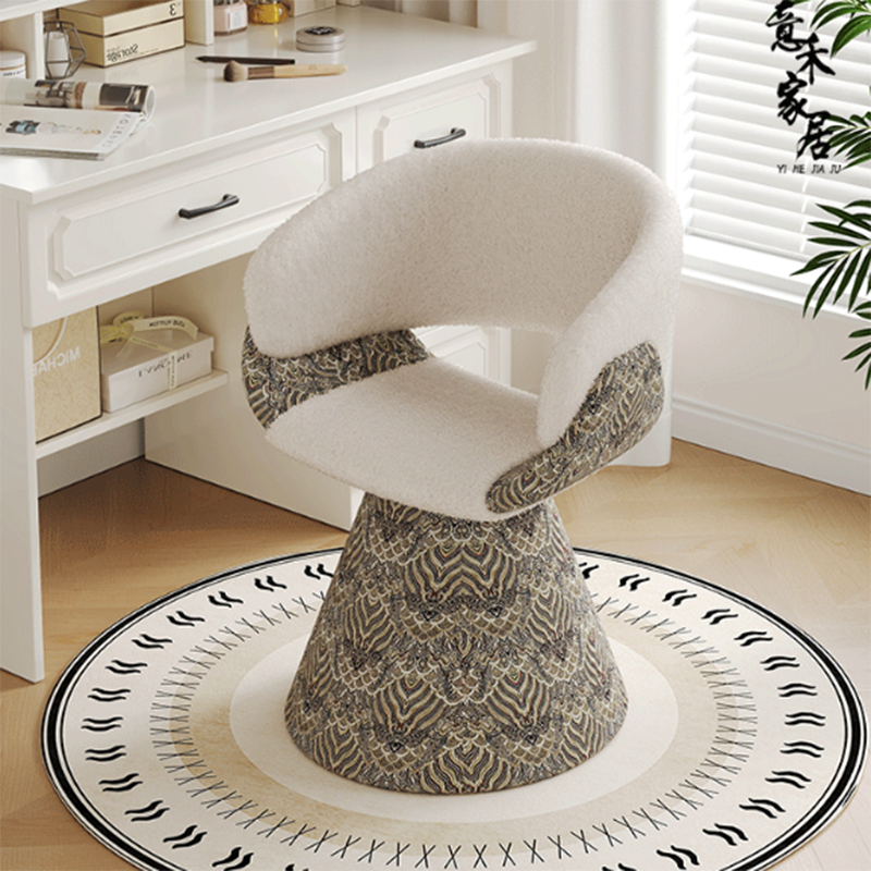Tabouret de coiffeuse arc rotatif contemporain en bois de pin scandinave, fausse fourrure de lapin, fausse nappa et cuir PU, lin chenille, avec dossier et accoudoirs pour chambre à coucher 