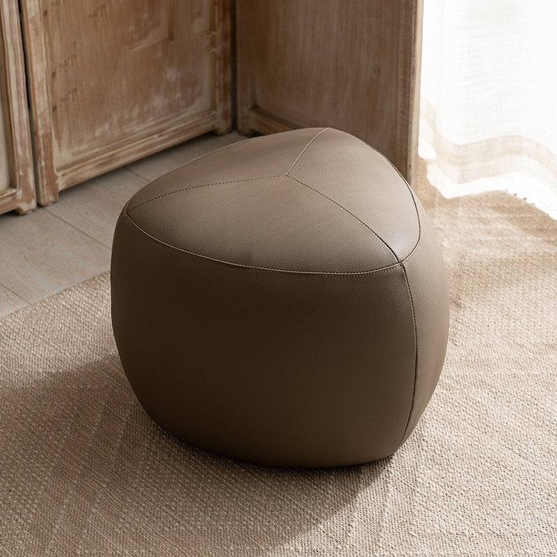 Taburete bajo sin respaldo ni reposabrazos de madera de pino escandinava contemporánea, cuero sintético, esponja, forma triangular redondeada, para sala de estar 