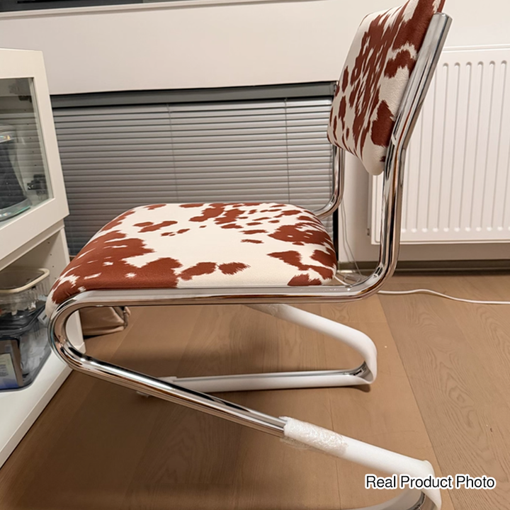 モダンな北欧風ベルベット スポンジ 合板 スチール製 カーブ長方形ダイニングチェア背もたれ ダイニングルーム用 