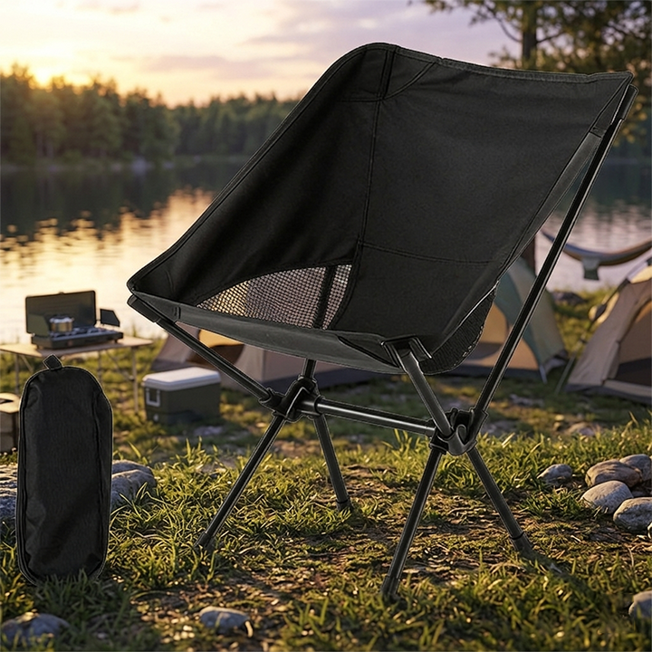 Moderner minimalistischer klappbarer Campingstuhl aus Karbonstahl und – BulbSquare