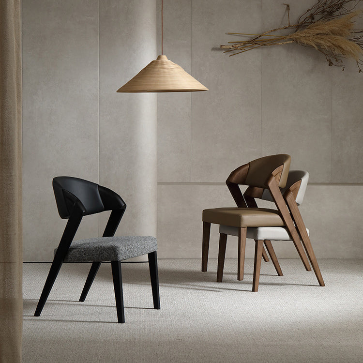 Chaise de salle à manger carrée semi-ronde en cuir microfibre créatif contemporain en bois de frêne avec dossier scientifique pour salon et salle à manger 