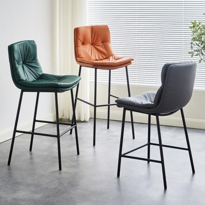 Tabouret de bar contemporain en cuir artificiel scandinave en acier au carbone avec dossier pour salle à manger et salon 