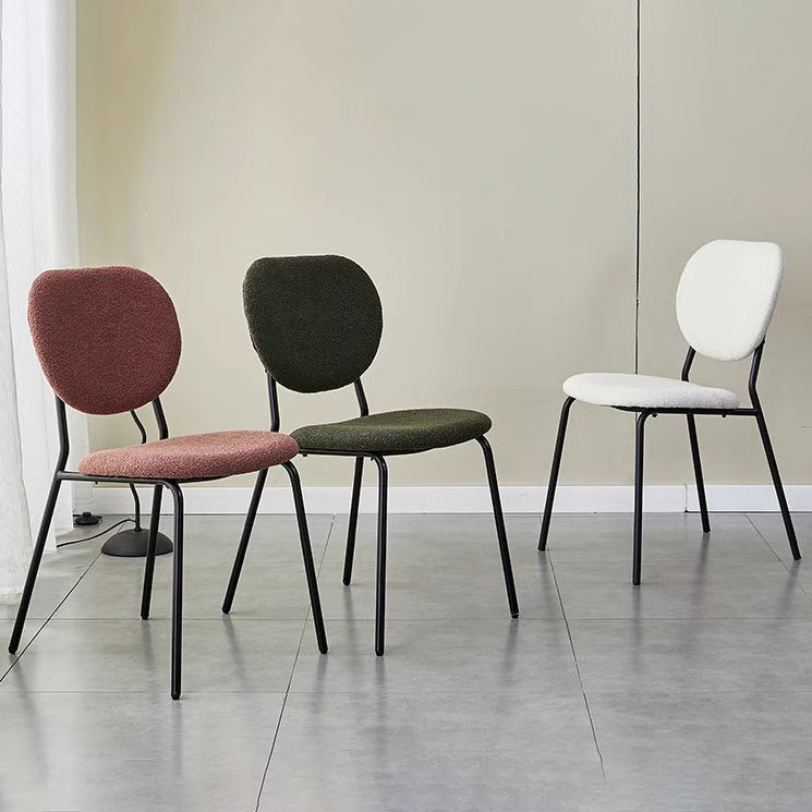 Silla de comedor redonda de hierro de terciopelo escandinavo contemporáneo con respaldo para sala de estar 