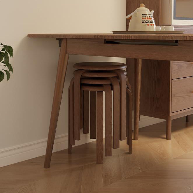 Moderner minimalistischer Massivholz-Rundstuhl für das Wohnzimmer 