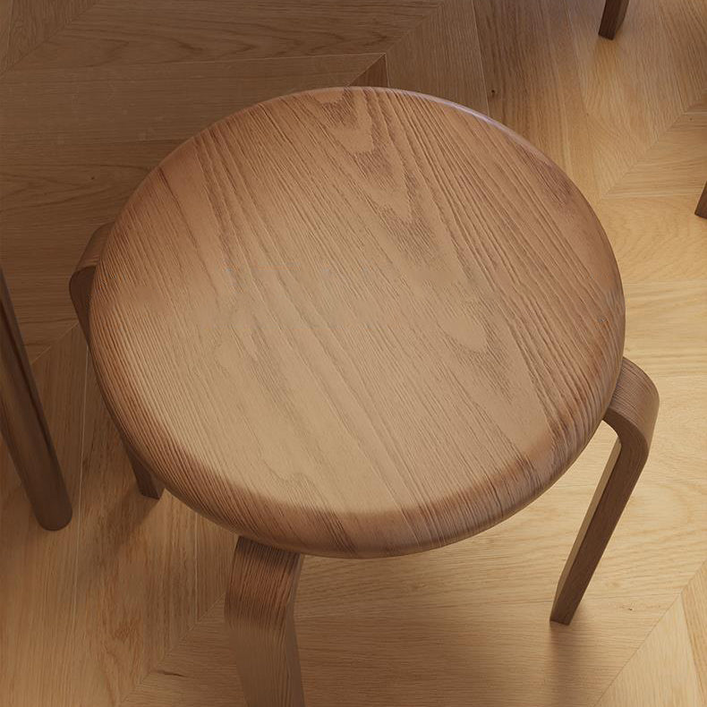 Moderner minimalistischer Massivholz-Rundstuhl für das Wohnzimmer 
