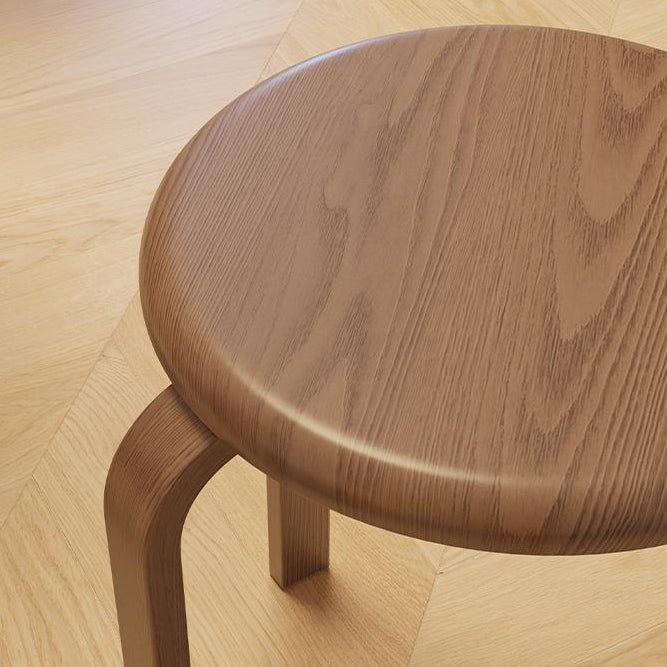 Moderner minimalistischer Massivholz-Rundstuhl für das Wohnzimmer 