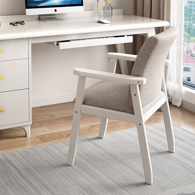 Silla de comedor rectangular moderna minimalista de madera maciza y tela con respaldo y reposabrazos para comedor 