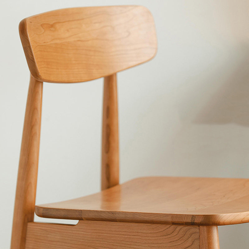 Traditioneller japanischer Kirschholz gebogener quadratischer Esszimmerstuhl mit Rückenlehne für das Esszimmer 