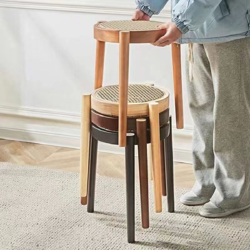 Zeitgenössischer skandinavischer Rattan-Gummibaumholz-Rundhocker für das Wohnzimmer 