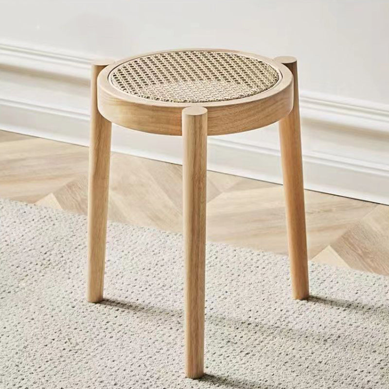 Zeitgenössischer skandinavischer Rattan-Gummibaumholz-Rundhocker für das Wohnzimmer 