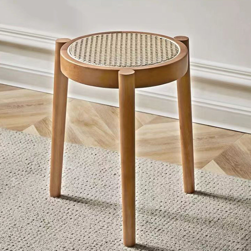 Zeitgenössischer skandinavischer Rattan-Gummibaumholz-Rundhocker für das Wohnzimmer 