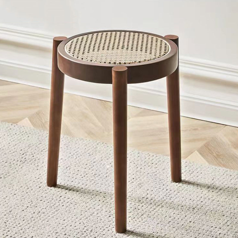 Zeitgenössischer skandinavischer Rattan-Gummibaumholz-Rundhocker für das Wohnzimmer 