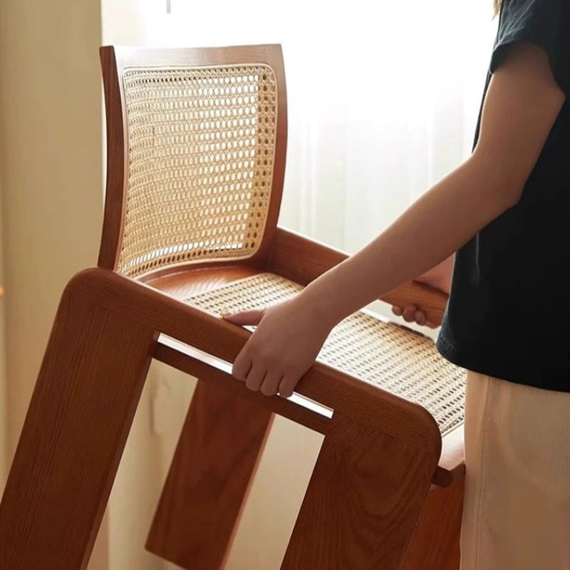 Chaise de salle à manger traditionnelle vintage en rotin en bois massif à lattes creuses avec dossier pour salle à manger 