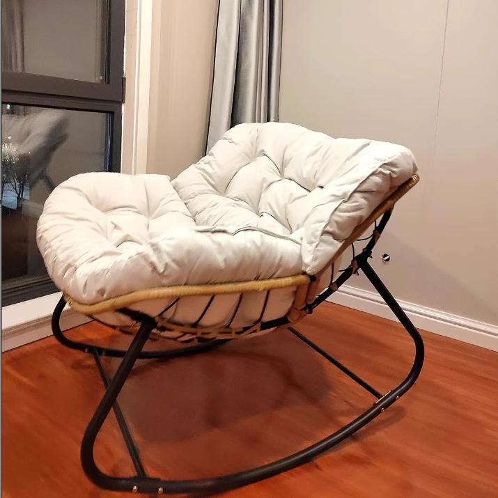 Chaise d'accent contemporaine en coton lin scandinave en rotin acier au carbone avec dossier pour salon 