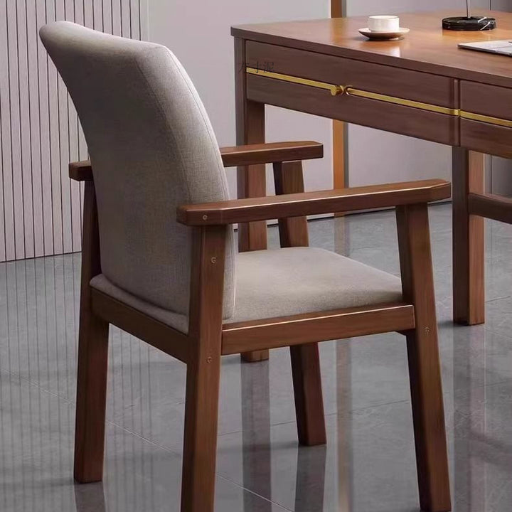 Chaise de bureau carrée inclinée en bois massif avec dossier et accoudoirs en coton lin scandinave contemporain pour la maison 